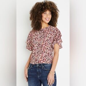 Maurice’s floral flutter sleeve top size small